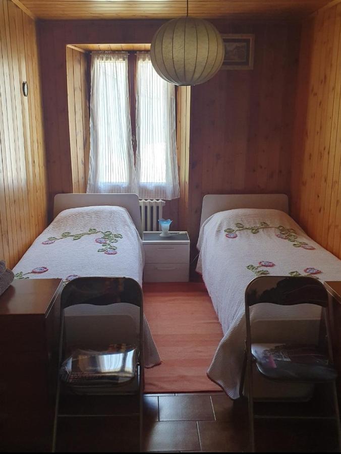 הוילה סרניו La Casa Rosa מראה חיצוני תמונה